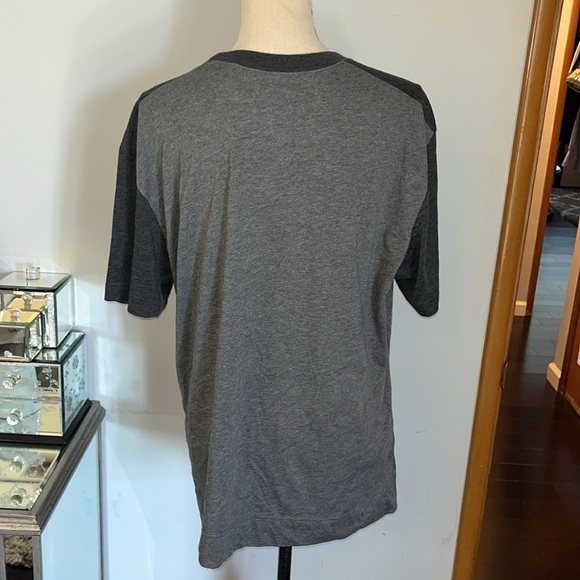 American Essentials Luxury size Large Gray Short Sleeve Tee with Black Accents - Picture 4 of 9
